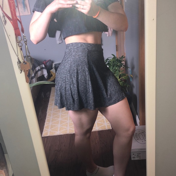 Forever 21 knit skater skirt - Picture 2 of 4